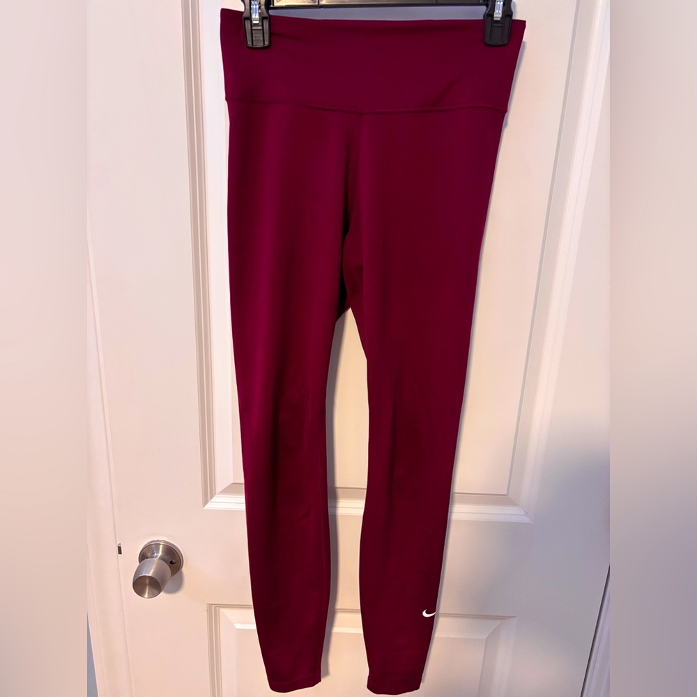 Burgundy Nike leggings